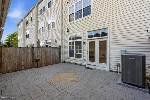 Exterior - 9227 Ribbon Falls Loop, Bristow, VA 20136 photo 3 of 4