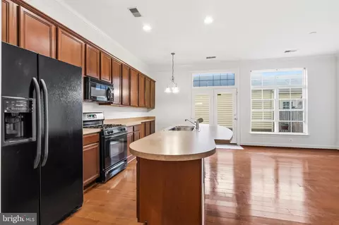 Kitchen - 9227 Ribbon Falls Loop, Bristow, VA 20136 photo 1 of 5