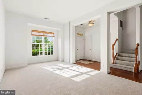 Living - 9227 Ribbon Falls Loop, Bristow, VA 20136 photo 2 of 8
