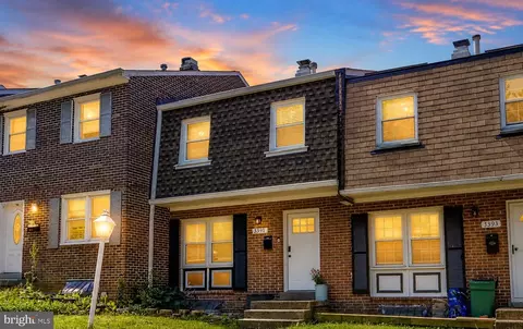 3391 Benbow Ct, Woodbridge, VA 22193