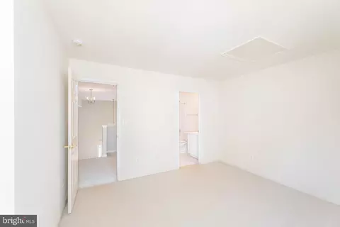Bedroom - 6845 Saddle Run Way, Gainesville, VA 20155 photo 4 of 4