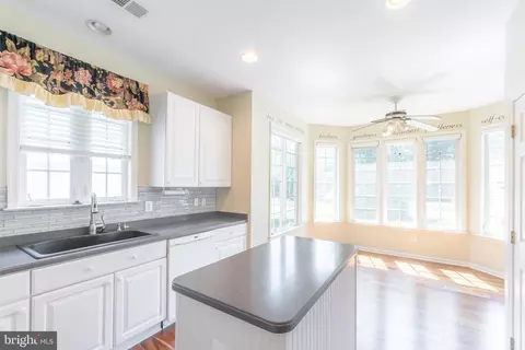 Kitchen - 6845 Saddle Run Way, Gainesville, VA 20155 photo 2 of 4