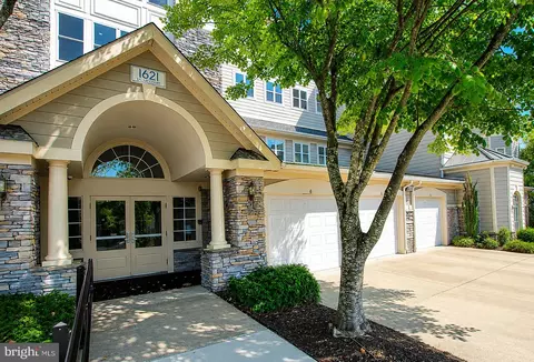1621 Ladue Ct #303, Woodbridge, VA 22191