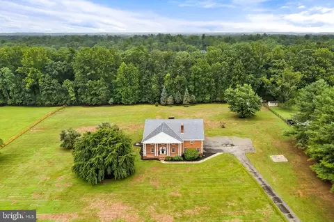 Other - 4740 Angus Dr, Gainesville, VA 20155 photo 16 of 17