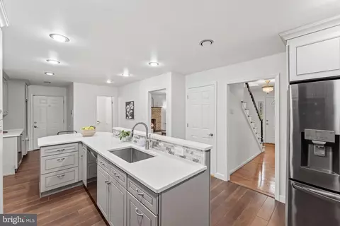 Kitchen - 4740 Angus Dr, Gainesville, VA 20155 photo 3 of 5