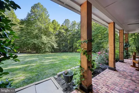 Exterior - 6153 River Forest Dr, Manassas, VA 20112 photo 12 of 15