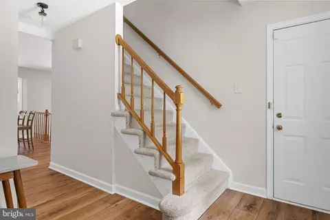 Entry Way - 6153 River Forest Dr, Manassas, VA 20112 photo 4 of 5