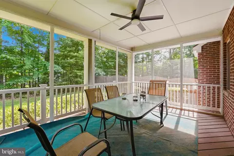 Exterior - 13301 Dumfries Rd, Manassas, VA 20112 photo 8 of 8