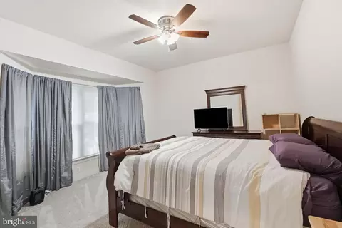 Bedroom - 13301 Dumfries Rd, Manassas, VA 20112 photo 4 of 7