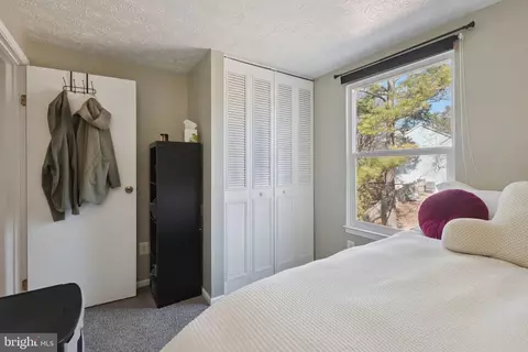 Bedroom - 15057 Mill Spring Dr, Dumfries, VA 22025 photo 4 of 4