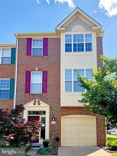 913 Freshes Ln, Woodbridge, VA 22191