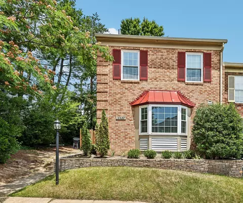 15582 Traverser Ct, Woodbridge, VA 22193
