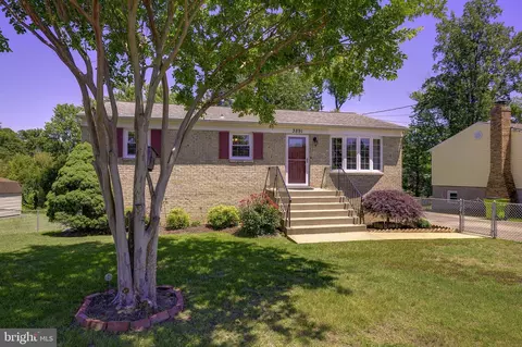 3891 Dominion Dr, Dumfries, VA 22026