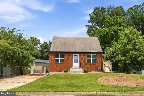 5388 Shamus Ct, Woodbridge, VA 22193