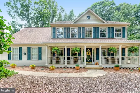 13452 Natick Dr, Manassas, VA 20112