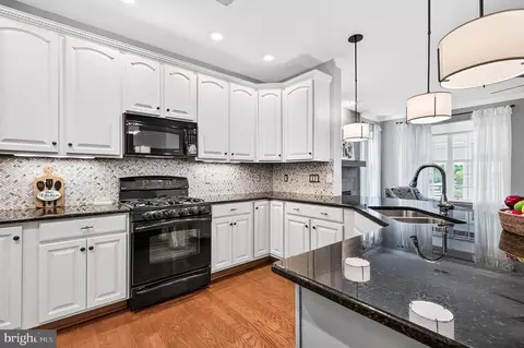 Kitchen - 13244 Ormond Dr, Bristow, VA 20136 photo 3 of 5