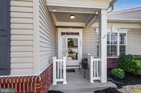 Exterior - 13244 Ormond Dr, Bristow, VA 20136 photo 4 of 11