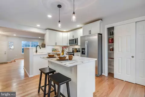 Kitchen - 15641 Plain Dealing Pl, Manassas, VA 20112 photo 6 of 6
