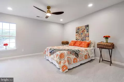 Bedroom - 15641 Plain Dealing Pl, Manassas, VA 20112 photo 4 of 11