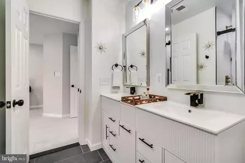 Bath - 15641 Plain Dealing Pl, Manassas, VA 20112 photo 4 of 10