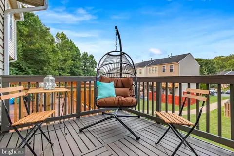 Exterior - 15641 Plain Dealing Pl, Manassas, VA 20112 photo 2 of 11