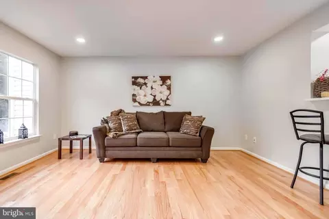 Living - 15641 Plain Dealing Pl, Manassas, VA 20112 photo 3 of 7