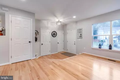 Entry Way - 15641 Plain Dealing Pl, Manassas, VA 20112 photo 1 of 7