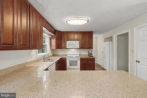 Kitchen - 4497 Peach Ct, Dumfries, VA 22025 photo 2 of 2
