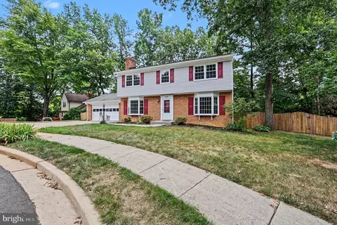 Exterior - 4497 Peach Ct, Dumfries, VA 22025 photo 4 of 7