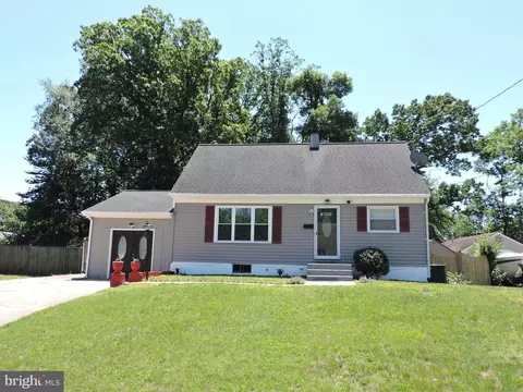 1805 Warren Dr, Woodbridge, VA 22191