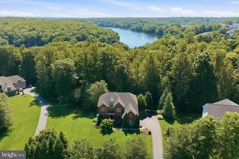 11651 Chanceford Dr, Woodbridge, VA 22192