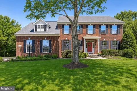 12100 Stretford Forest Ct, Bristow, VA 20136