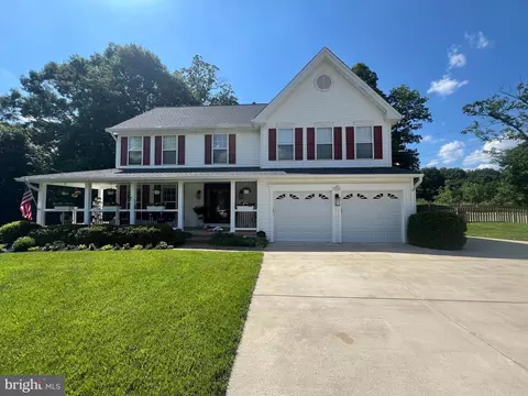 2764 Omisol Rd, Woodbridge, VA 22192