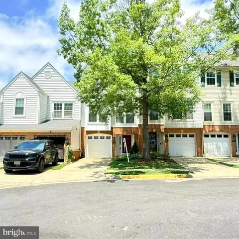 3965 Cressida Pl, Woodbridge, VA 22192