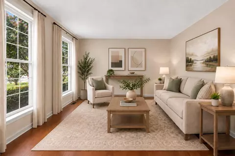 Living - 10095 Post Oak Ter, Manassas, VA 20110 photo 1 of 12