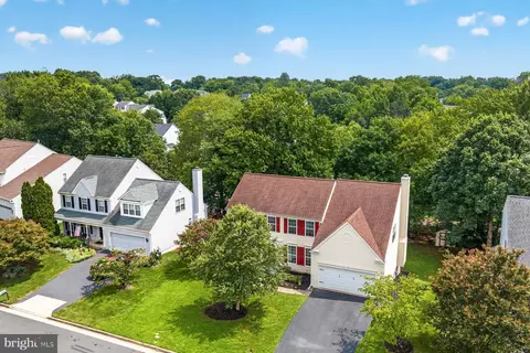 View/Area - 10095 Post Oak Ter, Manassas, VA 20110 photo 2 of 9