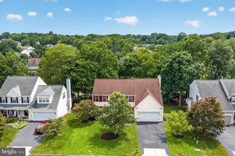 View/Area - 10095 Post Oak Ter, Manassas, VA 20110 photo 1 of 9