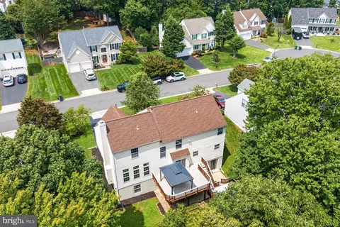 View/Area - 10095 Post Oak Ter, Manassas, VA 20110 photo 6 of 9