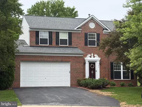 1978 Brooke Farm Ct, Woodbridge, VA 22192
