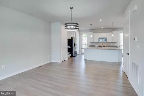 Other - 18297 Summit Pointe Dr, Triangle, VA 22172 photo 3 of 11