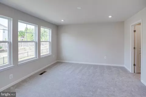 Other - 18297 Summit Pointe Dr, Triangle, VA 22172 photo 4 of 11