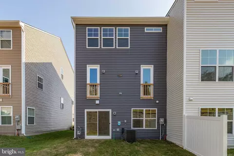 Other - 18297 Summit Pointe Dr, Triangle, VA 22172 photo 11 of 11