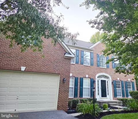 5933 Coiner House Pl, Manassas, VA 20112