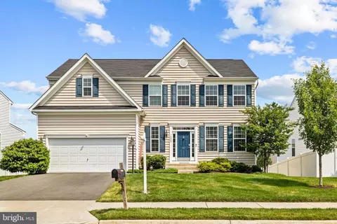 16009 Crossed Talons Rd, Woodbridge, VA 22193