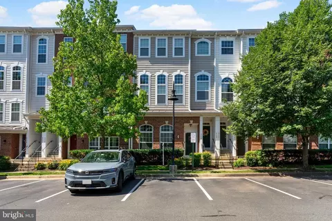 6130 Aster Haven Cir, Haymarket, VA 20169