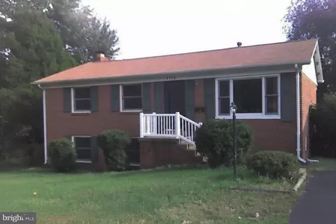 4713 Koester Dr, Woodbridge, VA 22193