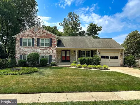 2719 Deepford Dr, Woodbridge, VA 22192