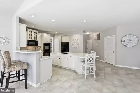 Kitchen - 5484 Heredity Ln, Gainesville, VA 20155 photo 4 of 4
