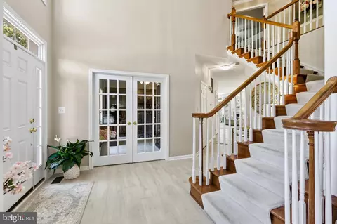 Entry Way - 5484 Heredity Ln, Gainesville, VA 20155 photo 2 of 4
