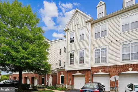 14556 Kylewood Way, Gainesville, VA 20155